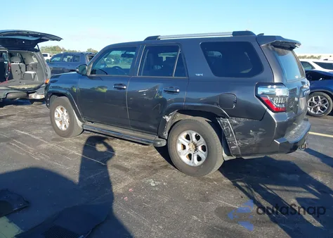 2019 Toyota 4Runner Sr5 Premium z USA, uszkodzony, nr VIN JTEZU5JR7K5196428